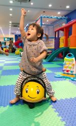 -爱婴室(上海浦建路店)