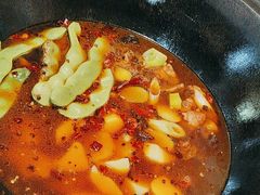-哈尔滨烧烤·山河村铁锅炖(交大店)