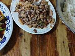 -九九牛肉馆(南山路店)