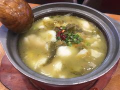 -周鱼小馆石锅酸菜鱼(活力汇店)