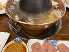 -楼外楼大刀肉传统火锅居(博学路店)