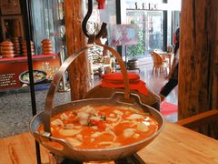 -老滇山寨•云南特色菜•地方菜•民族风情歌舞表演(金碧店)