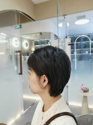 -DO A HAIRSTYLE