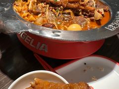 -胖哥俩肉蟹煲(湖滨银泰in77店)