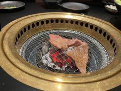 -山川小町·极番烧肉(新地假日广场店)
