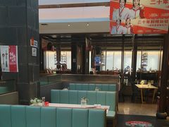 -阿瓦山寨·湘菜现炒·剁椒鱼头王(咸阳总店)