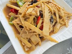 -天天向上素食餐厅(五台山店)