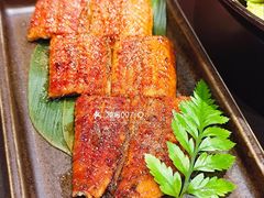 -山川小町·极番烧肉(新地假日广场店)