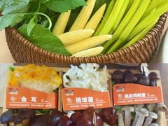 -樾餐厅泰式海鲜火锅(民歌湖店)