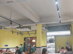 -黄泥岗·地道湖北菜(奥特莱斯店)