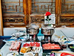 -丽江庭院·云南野生菌·海鲜火锅(鼓楼四合院店)