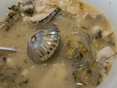 -严记小天府酸菜鱼(西四路店)