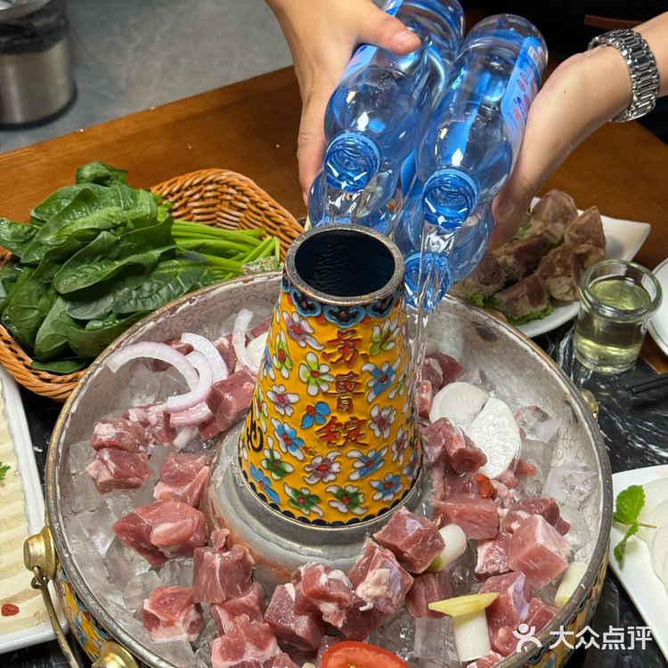 🍲在厦门巨巨巨好吃的冰煮羊火锅🍲