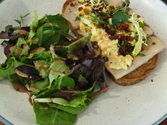 -植物园哈利亚餐厅