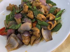 青椒炒大肠-南沙辉记烧鸡·荔枝木炭火吊烧(旧镇店)