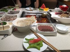 -海底捞火锅鲜切牛肉主题店(长寿路店)