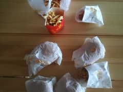 -华莱士·全鸡汉堡(财经学院店)