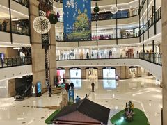 -梅龙镇广场