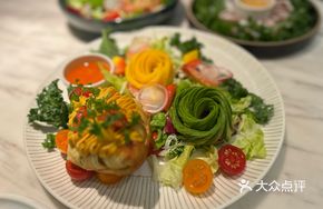 Monet's Garden Croissant