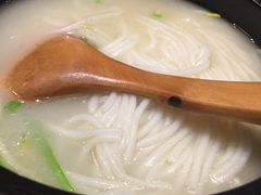 过桥米线-云海肴·汽锅鸡·云南菜(天津国金汇店)