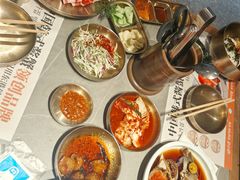 -草家酱蟹炭火烤肉店(珲春南路一店)