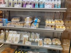 面包甜点陈列柜-思味贝卡(新华舍店)