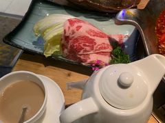 -湊湊火锅·茶憩(杭州湖滨银泰in77店)