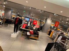 -H&M(华润万象城店)