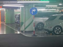-港汇恒隆广场-停车场