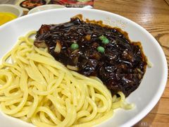炸酱面-香港饭店0410(弘大店)
