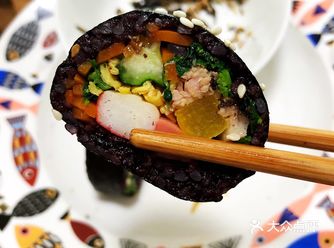 小朋友喜欢吃紫菜包饭，买了两次阿泽西的后，决定自己做