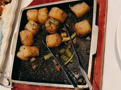 -海派美食·家宴海鲜青岛菜·石锅鲽鱼头(东方城店)
