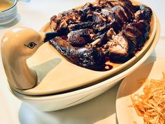 八府香鸭-八府香鸭·啫啫煲(华山路店)