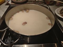 -尚尚仙·酸汤猪手·猪肚鸡火锅(华联万柳购物中心店)