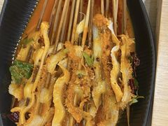 -花馬肆.云南过桥米线(汉神购物广场现场熬汤店)