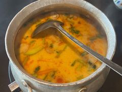 越式酸辣虾汤-大头虾越式风味餐厅(光明广场店)