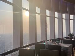 -厚街国际大酒店·360度旋转餐厅