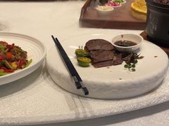 -汗腾格里·风味餐厅(新疆驻京办店)