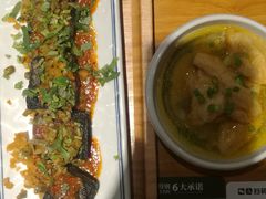 -霸蛮湖南菜·牛肉粉(荣京西街店)