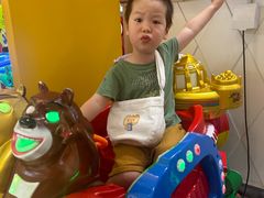 -百联临沂购物中心(临沂路店)