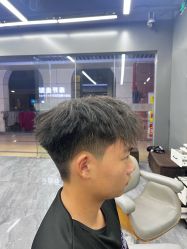 -藤野造型烫发染发
