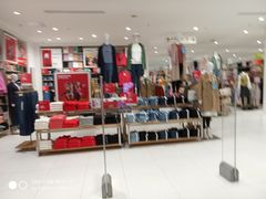 -优衣库(广州天河领展广场店)