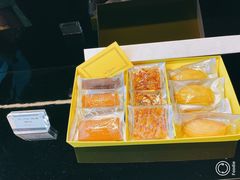 -Salon de The de Joel Robuchon(外滩18号店)