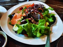 -Chom Cafe and Restaurant