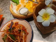 -小小集渔·泰式大排档(太古里香槟店)
