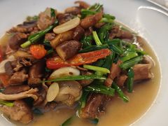 -蔼若春.传承三十年云南菜(金碧公园店)