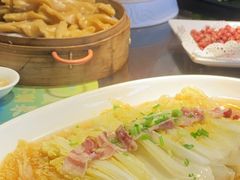 -亚哈饭店(梅园新村小区店)