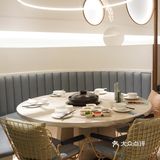 确实吃上去和平时 吃的鸡肉口感不一样