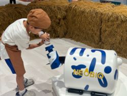 -奈尔宝家庭中心·亲子餐厅(北京东坝万达店)