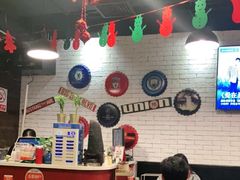 大堂-長壹旋转烤吧 农家鸡火锅